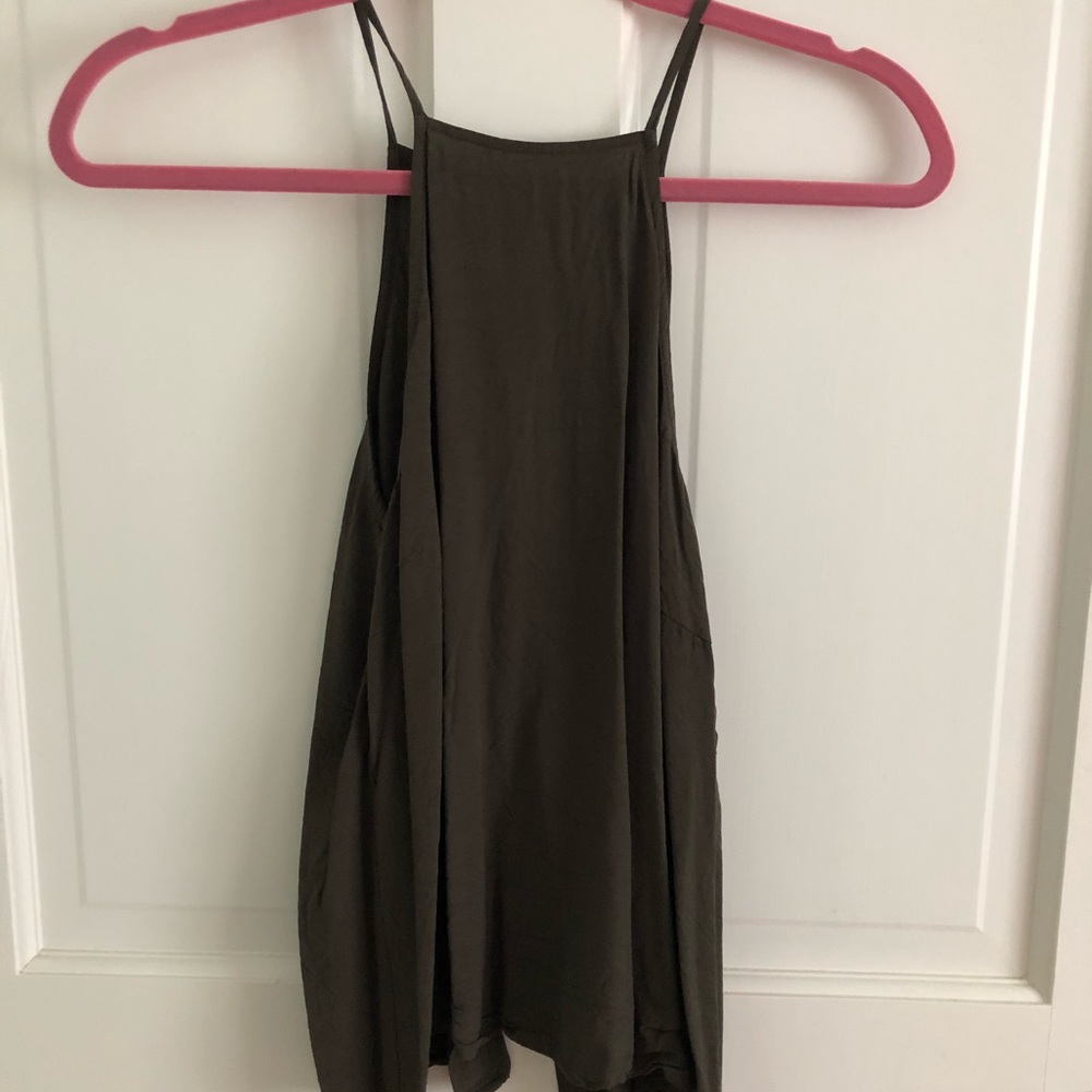 Float open back sleeveless blouse